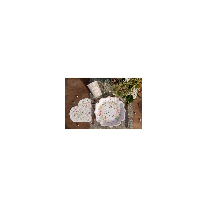 20 SERVIETTES COEURS FLEURI 33 CM X 33 CM 20 SERVIETTES COEURS FLEURI 33 CM X 33 CM