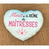 COUSSIN COEUR  MAITRESSE 38 CM COULEURS ASSORTIS